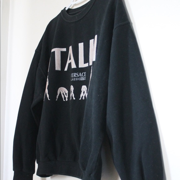 ๐ช๐ป ๐ฎ๐น Versace Classic V2 Vintage Pullover Black Logo Sweatshirt 1990s - Picture 9 of 14
